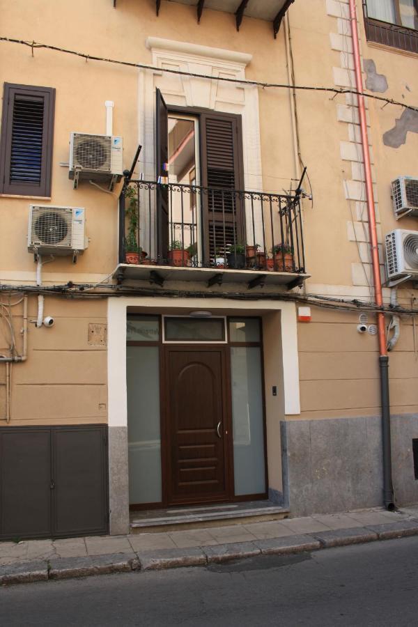 Due Cappuccini Lägenhet Palermo Exteriör bild